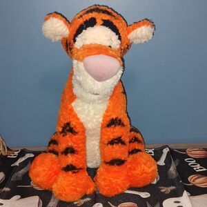 Tiger 18" plush stuffed animal Disney World Disneyland Park exclusive  NWOT